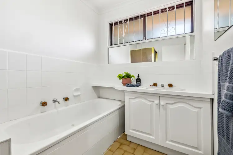 Fifth view of Homely unit listing, 2/569 Warrigal Road, Bentleigh East VIC 3165