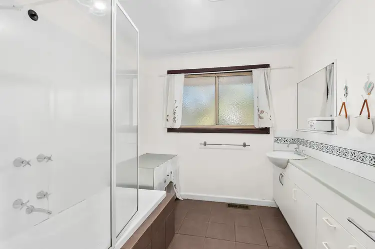 Fifth view of Homely house listing, 4/16-18 Bacchus Road, Mount Clear VIC 3350