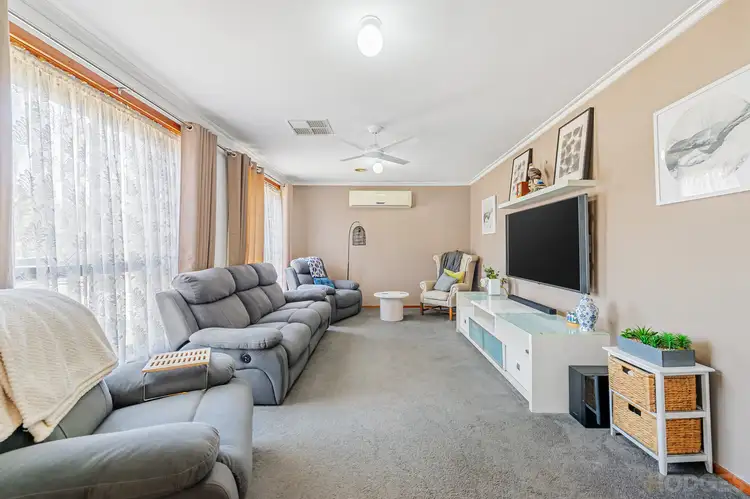 Second view of Homely house listing, 8 Howitt Court, Werribee VIC 3030