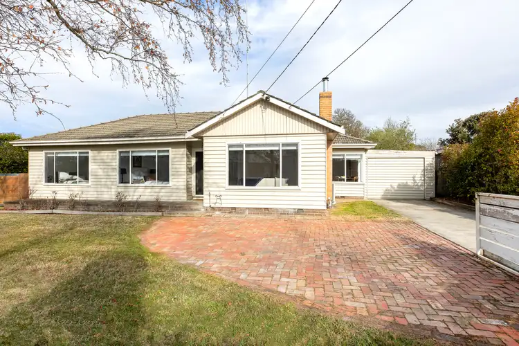 1 Freeman Street, Wendouree VIC 3355