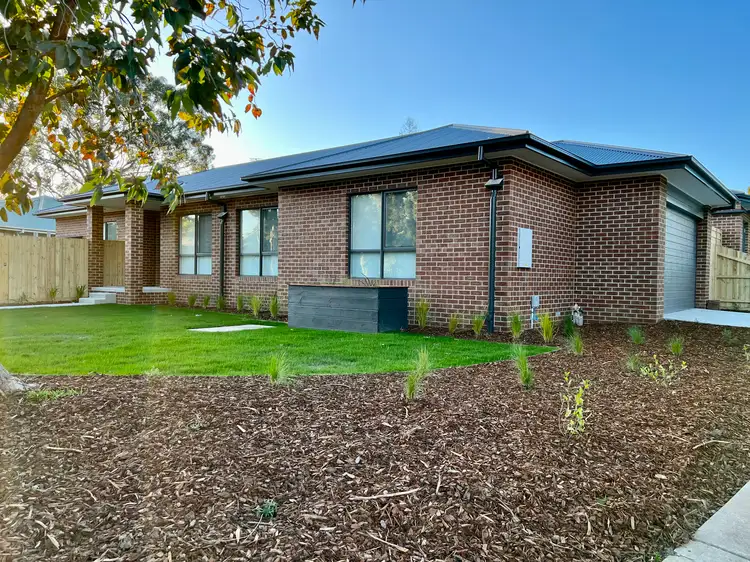 Third view of Homely house listing, 2 Elizabeth Ct, Mooroolbark VIC 3138