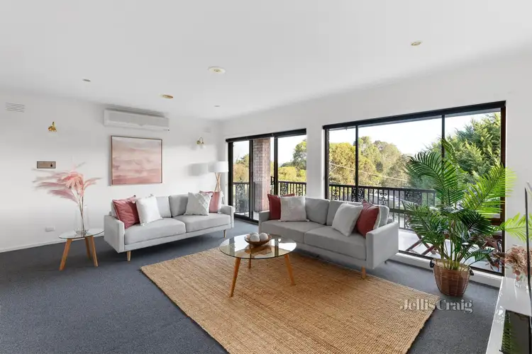 Second view of Homely house listing, 2 Simla Close, Viewbank VIC 3084