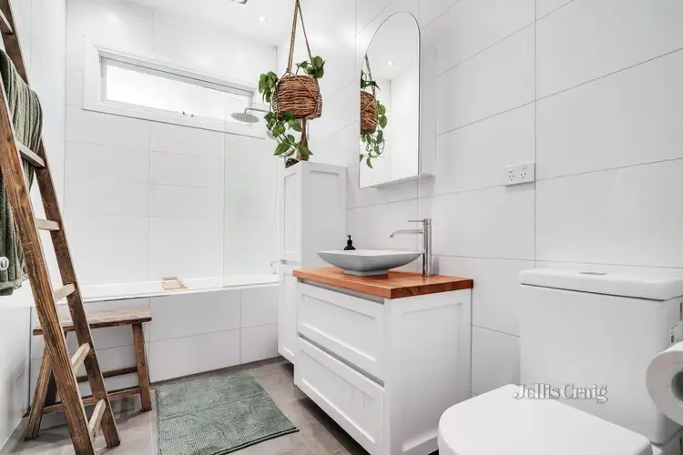 Fifth view of Homely house listing, 10 Griffin Court, Eltham VIC 3095