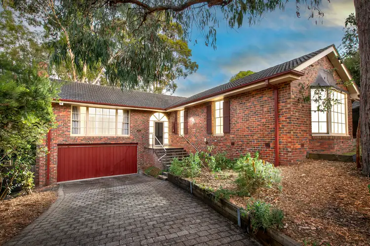 5 Warnes Road, Mitcham VIC 3132