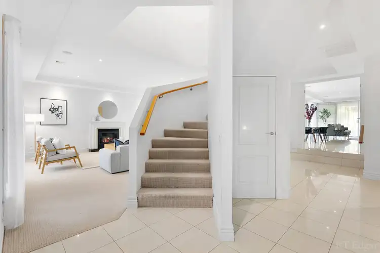 Second view of Homely house listing, 7 Coles Court, Mount Eliza VIC 3930