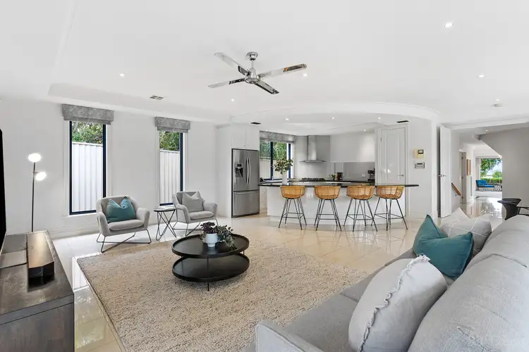 Fifth view of Homely house listing, 7 Coles Court, Mount Eliza VIC 3930