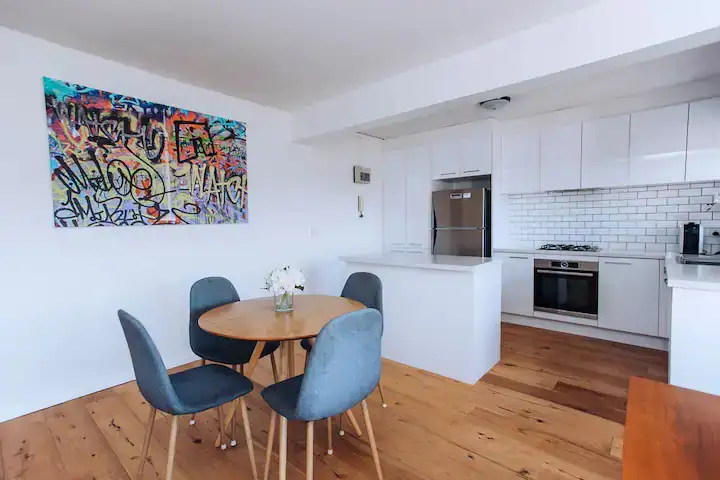 9 Canterbury Road
