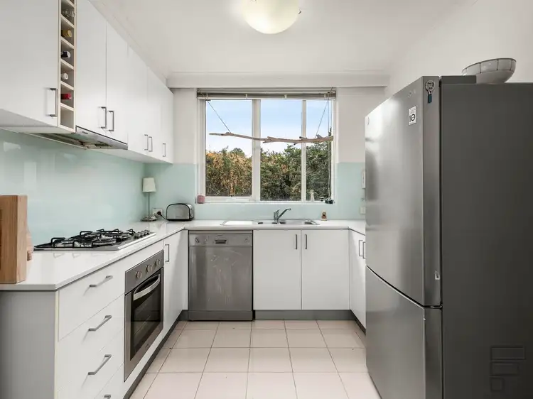 Fourth view of Homely apartment listing, 8/33 Hotham Street, St Kilda East VIC 3183