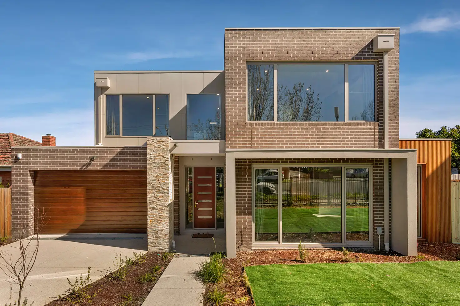 Main view of Homely townhouse listing, 1/250 Union Road, Surrey Hills VIC 3127