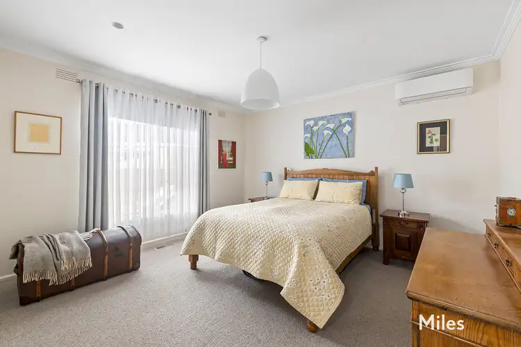 Fifth view of Homely house listing, 11 Leigh Court, Macleod VIC 3085