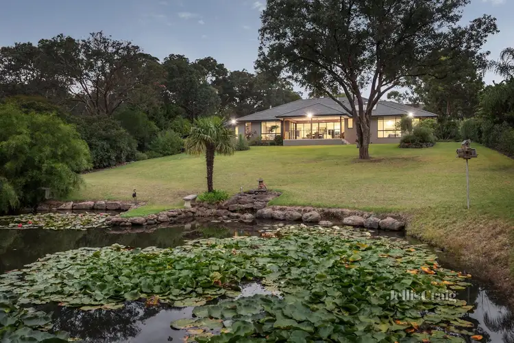 1/390 Reynolds Road, Research VIC 3095