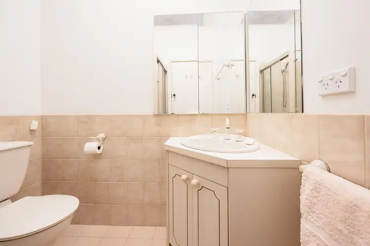 Fourth view of Homely house listing, 9 Longview Avenue, Bentleigh East VIC 3165