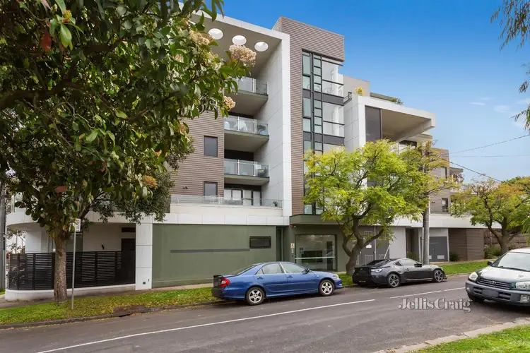1 Eden Street