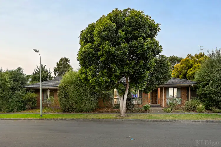 Main view of Homely house listing, 10 Edmonton Place, Doncaster East VIC 3109