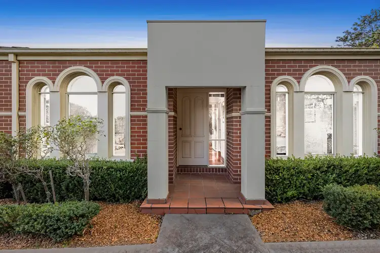 Main view of Homely villa listing, 2/73 Ashburn Grove, Ashburton VIC 3147