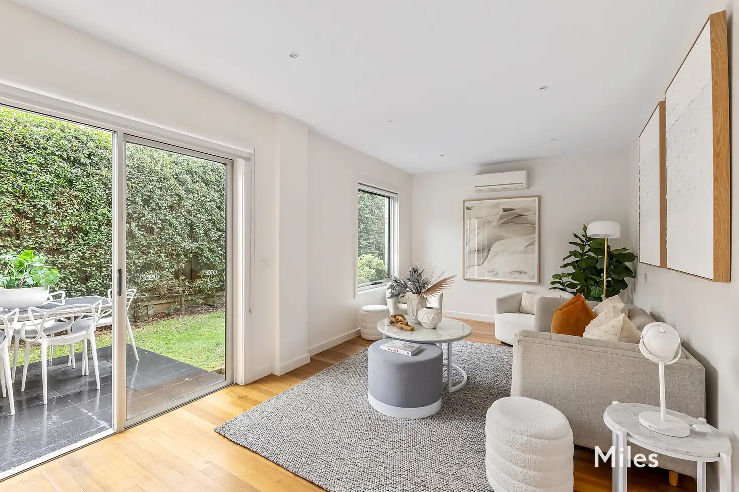 Main view of Homely townhouse listing, 2/22 Silk Street, Rosanna VIC 3084