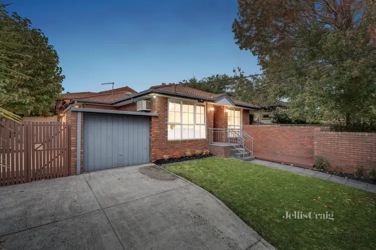 1/8 Capitol Avenue, Mckinnon VIC 3204