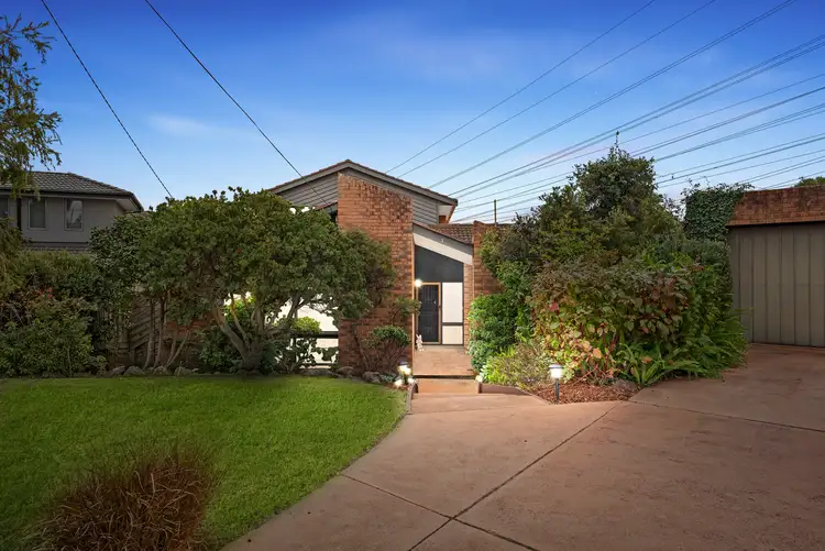 Main view of Homely house listing, 3 Sampson Drive, Mount Waverley VIC 3149