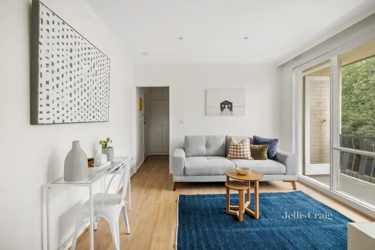 Third view of Homely apartment listing, 2/33 Rosstown Road, Carnegie VIC 3163