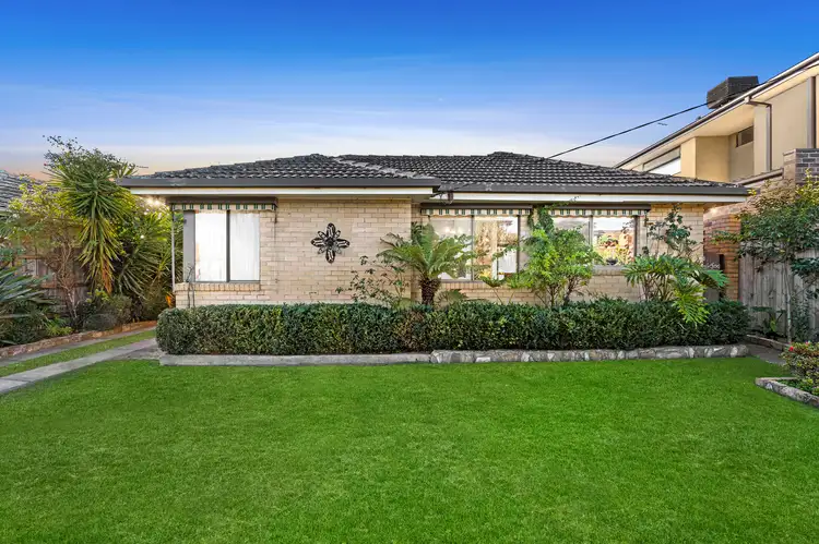 19 Brosnan Road, Bentleigh East VIC 3165