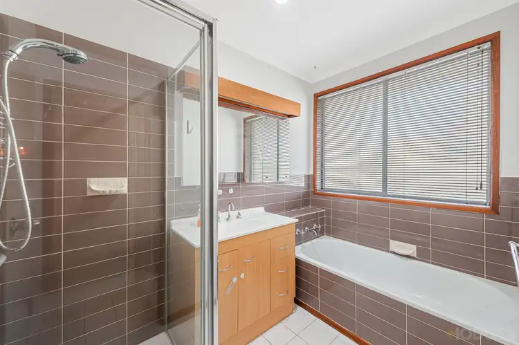 Fifth view of Homely house listing, 32 Parramatta Road, Werribee VIC 3030
