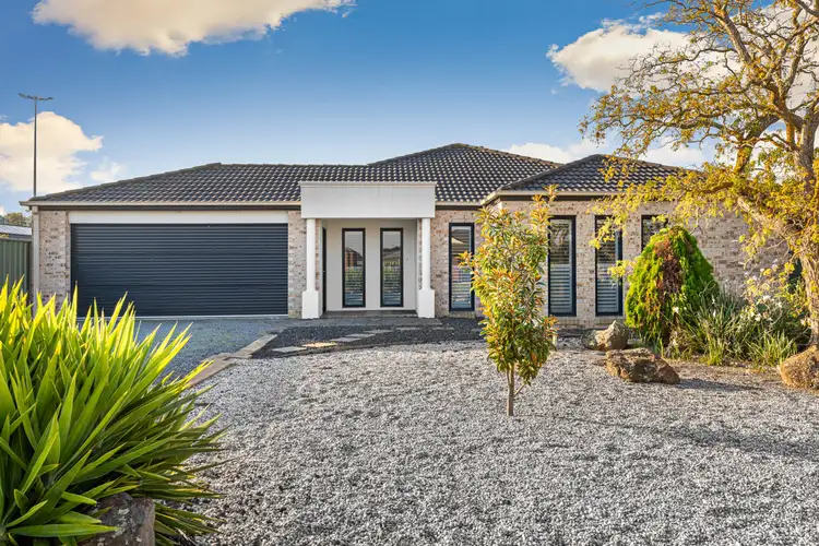 11 Rimmington Drive, Sebastopol VIC 3356
