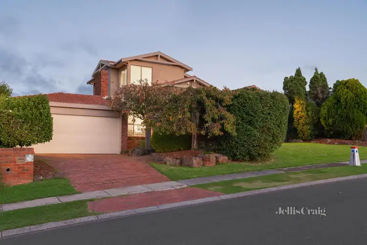 26 Dandallo Drive, Eltham VIC 3095