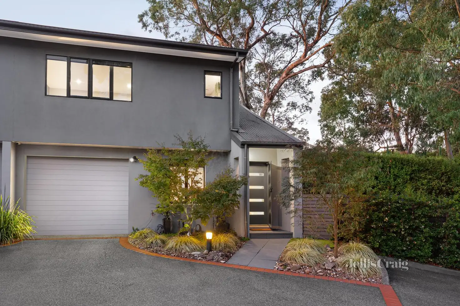 Main view of Homely townhouse listing, 8/15 Karingal Drive, Montmorency VIC 3094