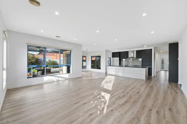 Second view of Homely house listing, 6 Parkmore Place, Invermay Park VIC 3350