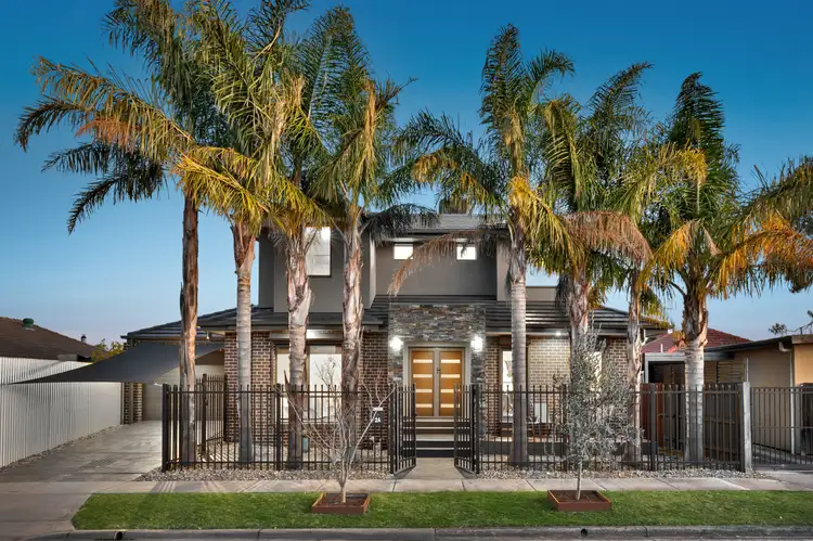 2A Gairs Court, Clayton South VIC 3169
