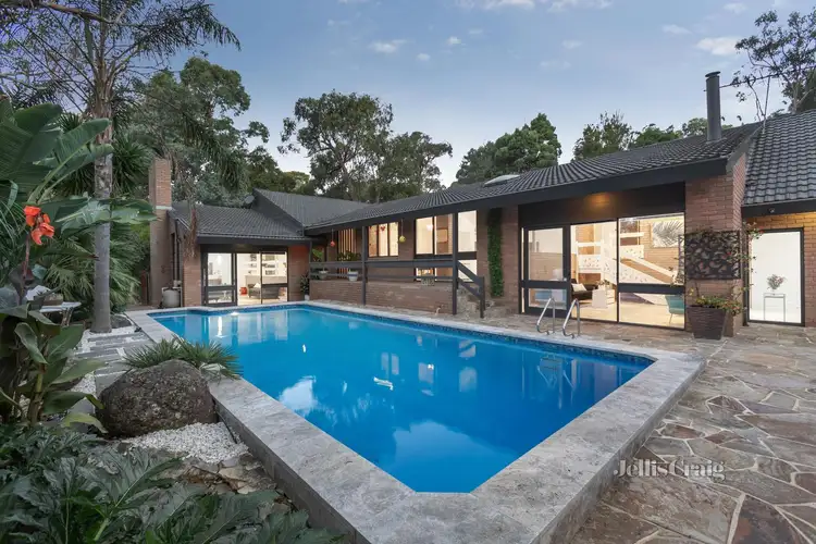 7 Stringybark Road, Eltham VIC 3095