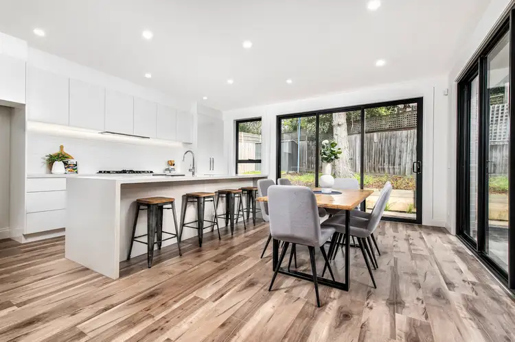15 Linden Road, Ringwood North VIC 3134