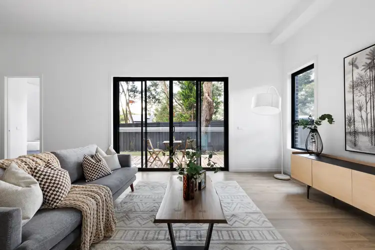 Second view of Homely unit listing, 2/10 Turner Street, Briar Hill VIC 3088