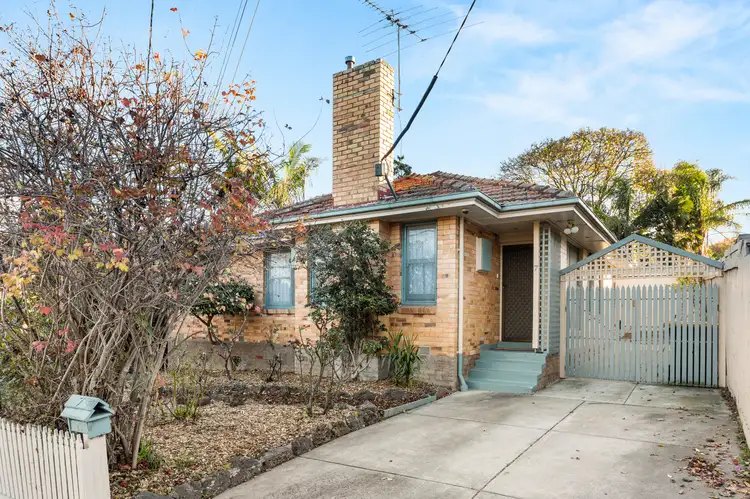 7 Monica Street, Burwood VIC 3125