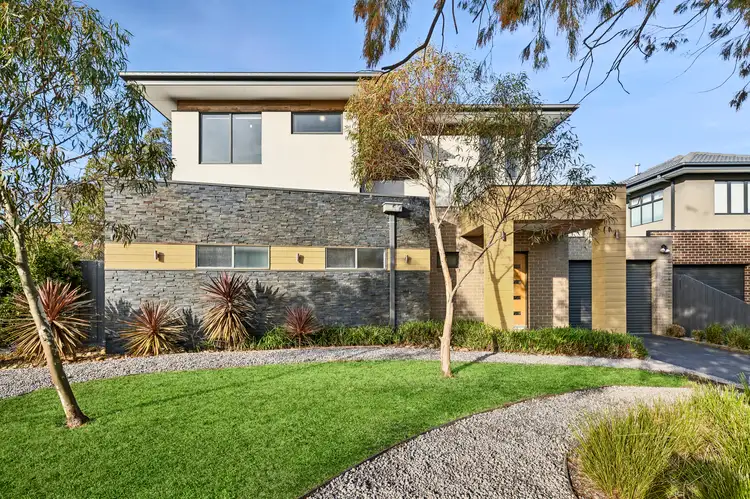 Main view of Homely townhouse listing, 1/24 Gordon Avenue, Oakleigh East VIC 3166