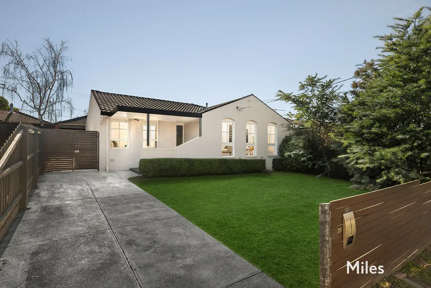 Main view of Homely house listing, 28 Dunvegan Crescent, Macleod VIC 3085