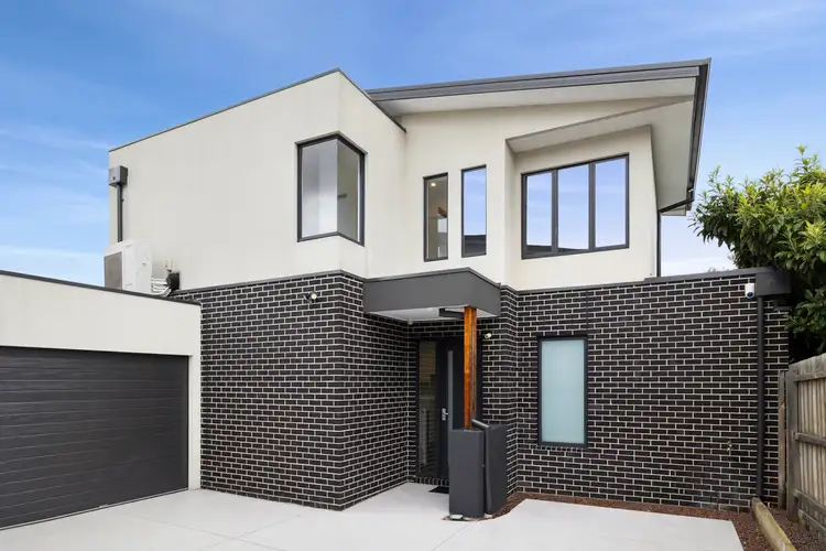 Main view of Homely townhouse listing, 2/170 Ferntree Gully Road, Oakleigh East VIC 3166