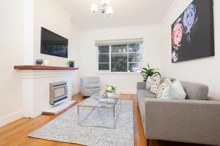 Second view of Homely flat listing, 9/5 Lansdowne Road, St Kilda East VIC 3183