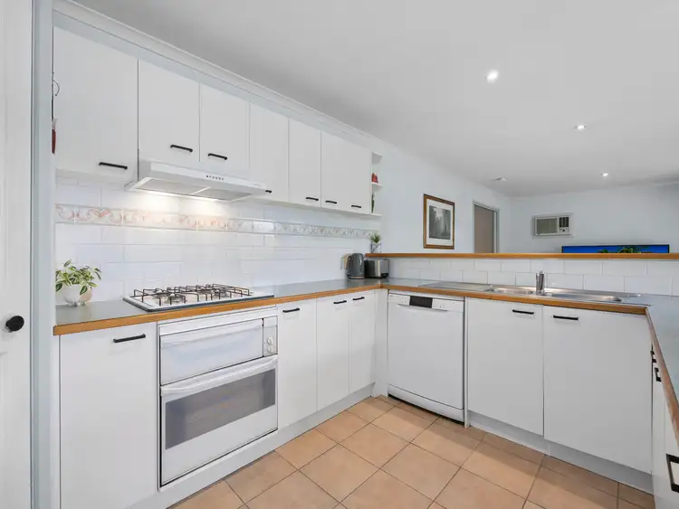 Fifth view of Homely house listing, 15 Kimberley Drive, Ferntree Gully VIC 3156