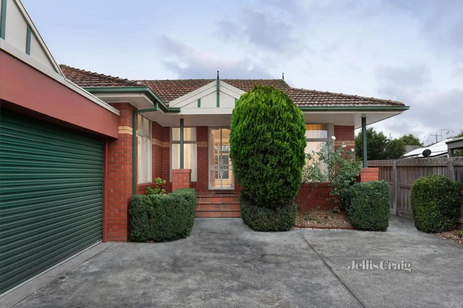 Main view of Homely unit listing, 2/88 Erskine Road, Macleod VIC 3085
