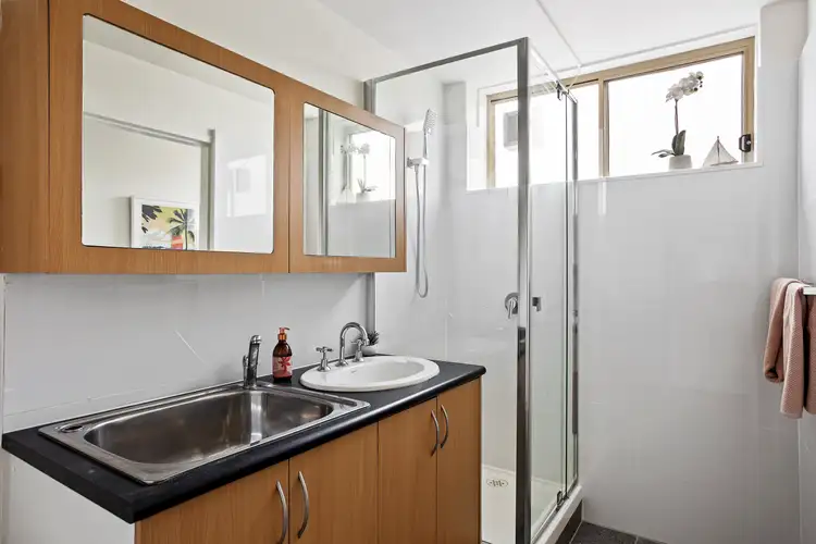 Sixth view of Homely apartment listing, 7/157 St Leonards Road, Ascot Vale VIC 3032