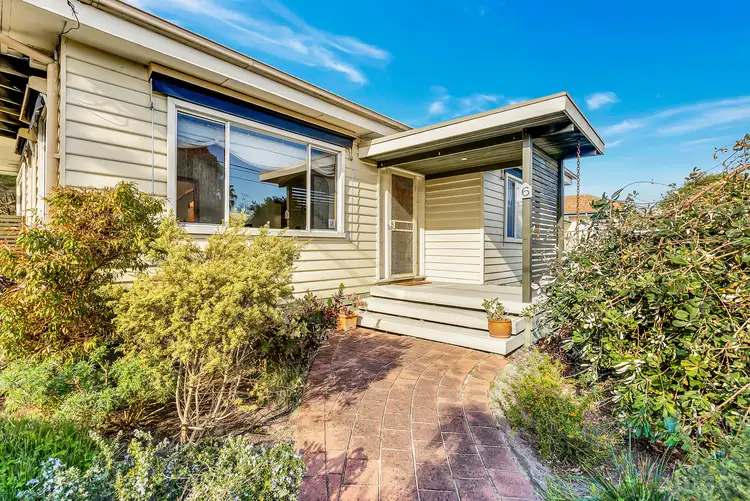 6 Jack Road, Cheltenham VIC 3192