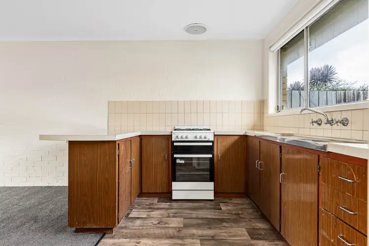 Fourth view of Homely unit listing, 1/103 Grandview Grove, Wendouree VIC 3355