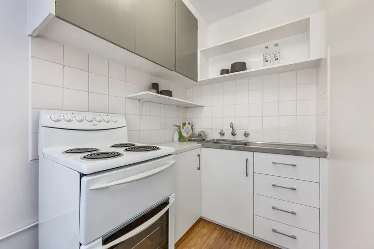 Sixth view of Homely apartment listing, 2/103 Liardet Street, Port Melbourne VIC 3207