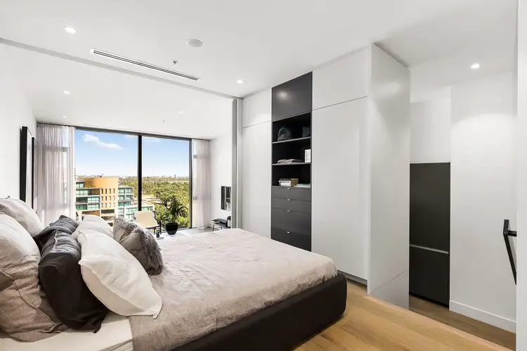 1303/14 Queens Road, Melbourne VIC 3004