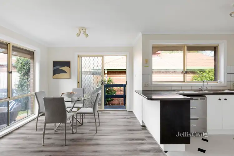 Fifth view of Homely unit listing, 2/2 Portree Street, Macleod VIC 3085