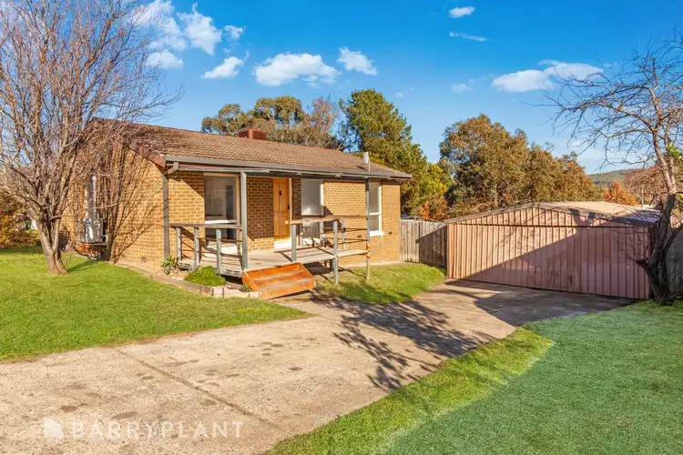 20 Andrew Avenue, Waterford Park VIC 3658