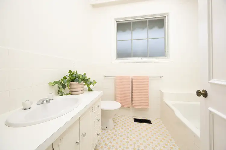 Sixth view of Homely townhouse listing, 2/12 Manor Street, Brighton VIC 3186