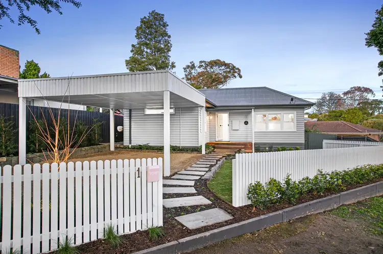 1 Lena Grove, Ringwood VIC 3134
