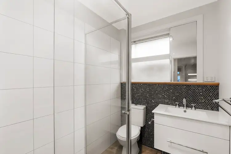 Fifth view of Homely unit listing, 2/2-4 Creek Road, Mitcham VIC 3132